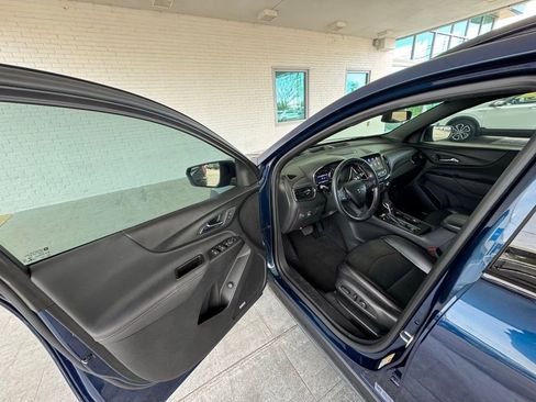 Used 2023 Chevrolet Equinox RS w/ RS Leather Package image 11