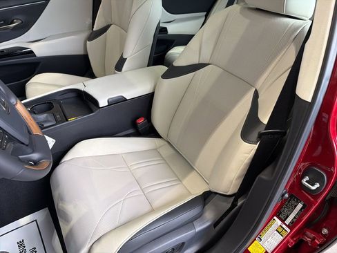 New 2025 Lexus ES 350 Ultra Luxury image 19