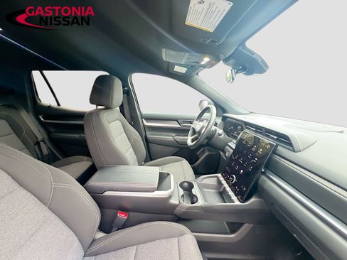 Used 2025 GMC Terrain Elevation image 37