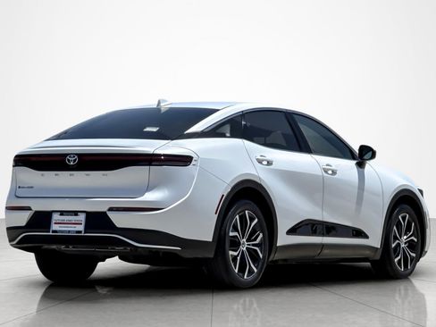 Certified 2024 Toyota Crown AWD/4WD image 5