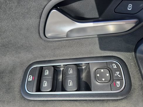 Used 2021 Mercedes-Benz CLA 35 AMG 4MATIC image 27