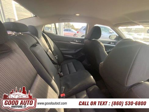 Used 2017 Nissan Maxima 3.5 S image 10