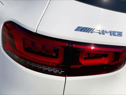 Used 2022 Mercedes-Benz GLB 35 AMG 4MATIC image 28