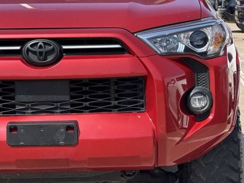 Used 2023 Toyota 4Runner SR5 Premium w/ Moonroof Package RWD image 7