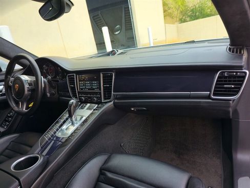 Used 2014 Porsche Panamera AWD/4WD image 24