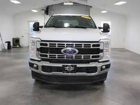 Used 2024 Ford F250 XLT image 3