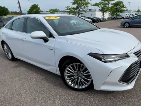 Used 2020 Toyota Avalon Limited w/ Advanced Safety Package FWD image 8