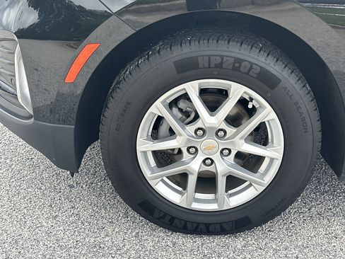 Used 2024 Chevrolet Equinox LT FWD image 11