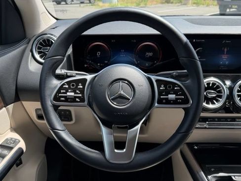 Certified 2022 Mercedes-Benz GLA 250 4MATIC image 13