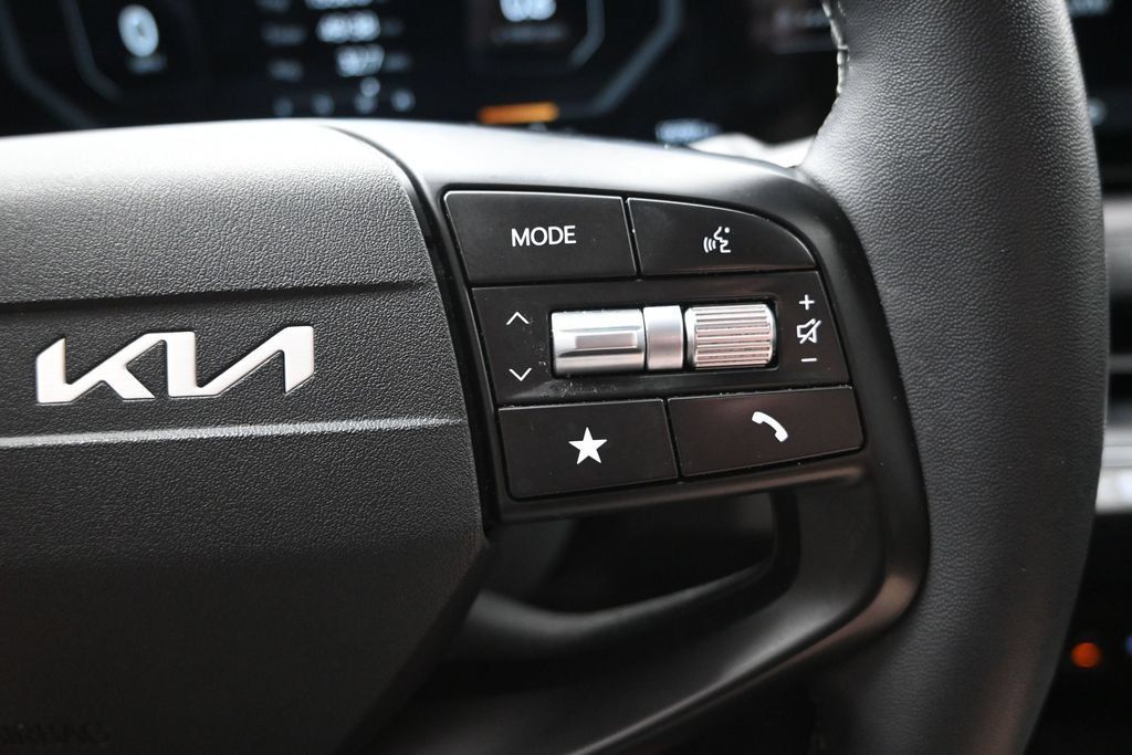 Certified 2025 Kia K4 EX FWD image 24