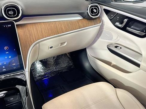 Used 2024 Mercedes-Benz C 300 Sedan image 22