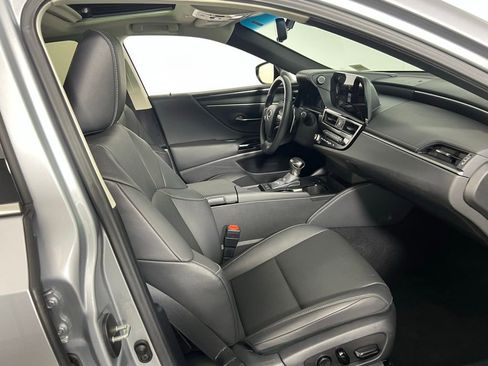 Used 2025 Lexus ES 350 image 30