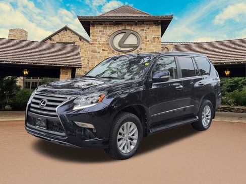 Used 2018 Lexus GX 460 image 4