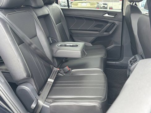 Certified 2023 Volkswagen Tiguan SE FWD image 26