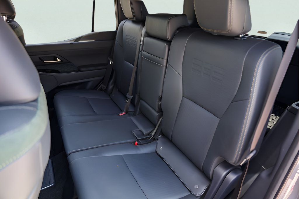 Used 2024 Lexus GX 550 AWD/4WD image 23