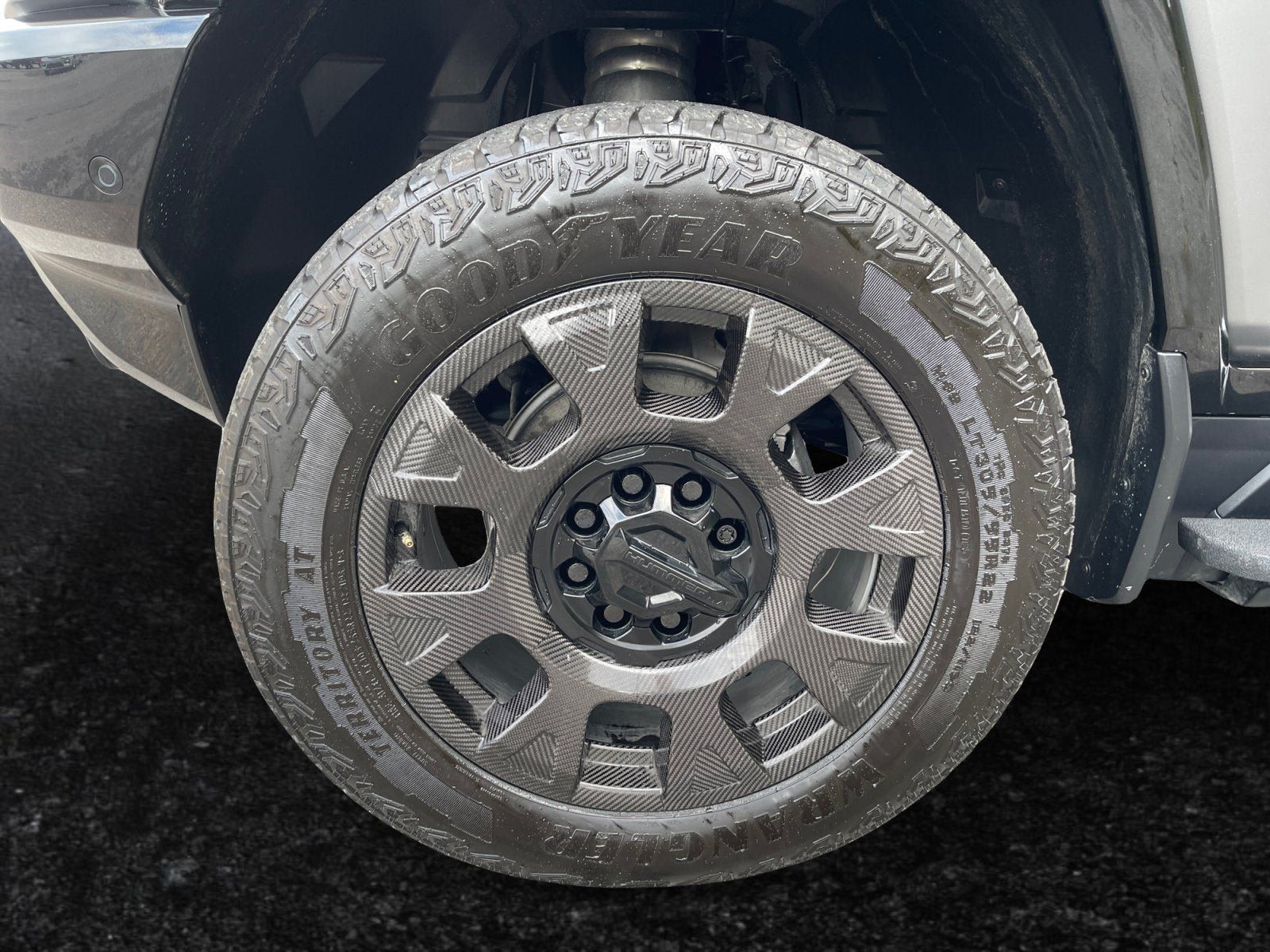 Used 2026 GMC Hummer EV 3X w/ Carbon Fiber Edition Package AWD/4WD image 15