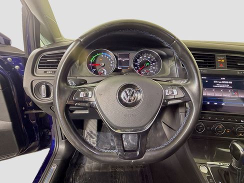 Used 2017 Volkswagen e-Golf SEL Premium image 13