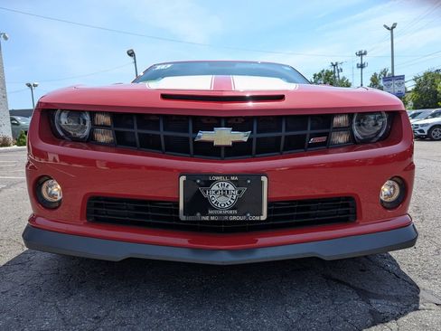 Used 2010 Chevrolet Camaro SS w/ LPO, Ground Effects Package RWD image 4