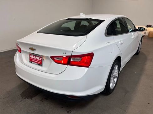 Used 2023 Chevrolet Malibu LT image 3
