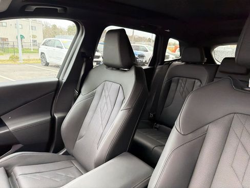 Used 2025 BMW X3 xDrive30i w/ Premium Package image 10