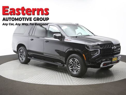 Used 2025 Chevrolet Suburban Z71 AWD/4WD image 52