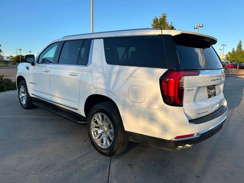 Used 2025 GMC Yukon XL Denali AWD/4WD image 5