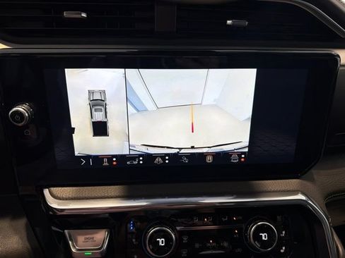 Used 2024 GMC Sierra 1500 Denali w/ Technology Package AWD/4WD image 23