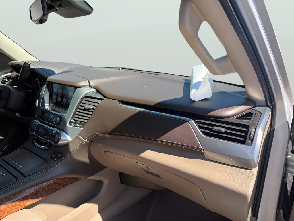 Used 2020 Chevrolet Suburban Premier RWD image 38