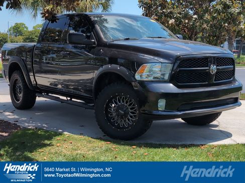 Used 2018 RAM 1500 Express AWD/4WD image 1