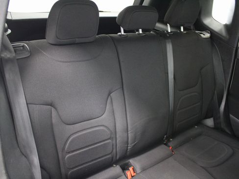 Used 2020 Jeep Renegade Latitude image 28