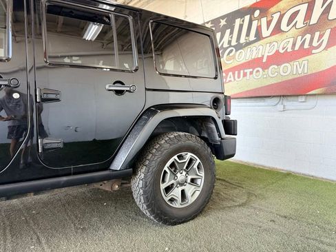 Used 2013 Jeep Wrangler Unlimited Rubicon w/ Connectivity Group AWD/4WD image 2