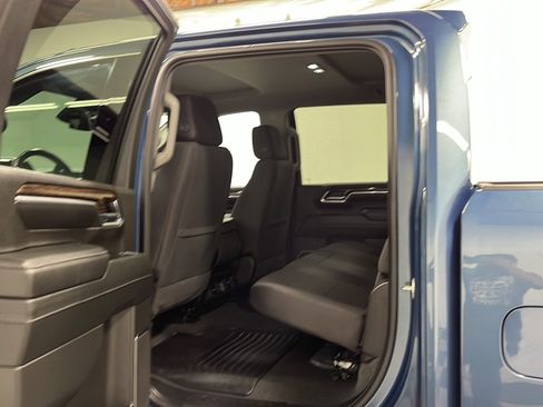 Used 2024 GMC Sierra 2500 SLE w/ SLE Value Package; AWD/4WD image 14