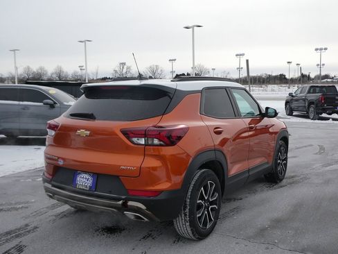 Used 2023 Chevrolet TrailBlazer ACTIV w/ Sun and Liftgate Package image 3