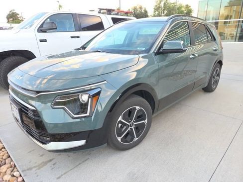 Certified 2025 Kia Niro FWD image 1