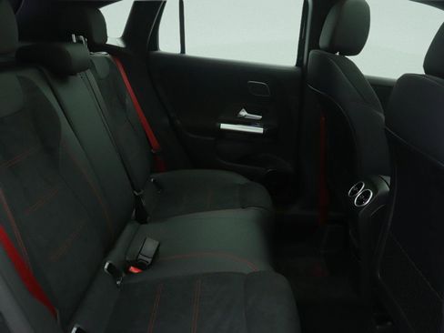 New 2026 Mercedes-Benz GLA 35 AMG 4MATIC image 8