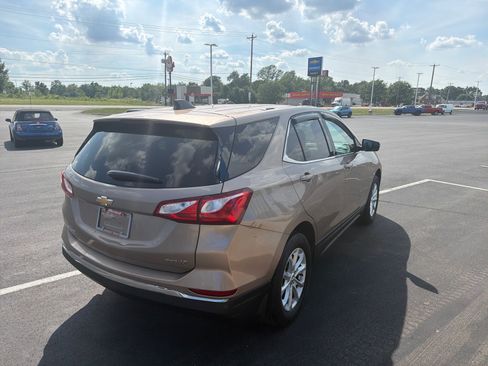 Used 2018 Chevrolet Equinox LT AWD/4WD image 4