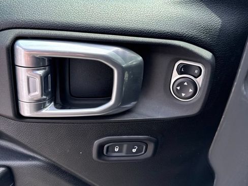 Used 2020 Jeep Wrangler Unlimited Sport AWD/4WD image 11