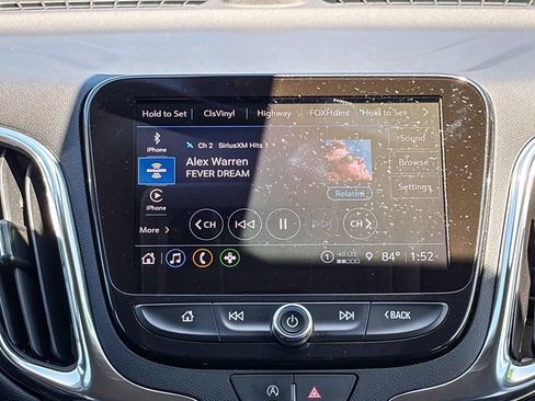 Used 2024 Chevrolet Equinox Premier w/ LPO, Floor Liner Package AWD/4WD image 18