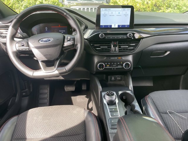 Used 2025 Ford Escape ST-Line FWD image 15
