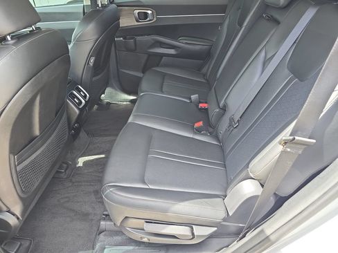 Used 2022 Kia Sorento S AWD/4WD image 18