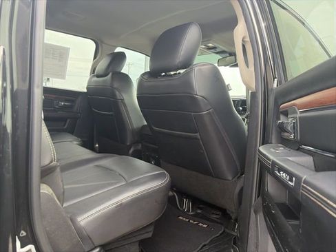 Used 2018 RAM 2500 Laramie w/ Snow Chief Group AWD/4WD image 4