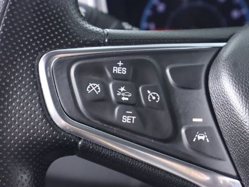 Used 2021 Chevrolet Equinox LS image 12