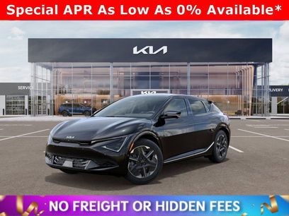 New 2025 Kia EV6 Light w/ Light LR Technology Package