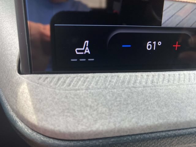 New 2026 Ford Maverick XLT w/ XLT Luxury Package FWD image 18