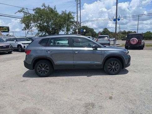 Used 2023 Volkswagen Taos S w/ Driver Assistance Package FWD image 2
