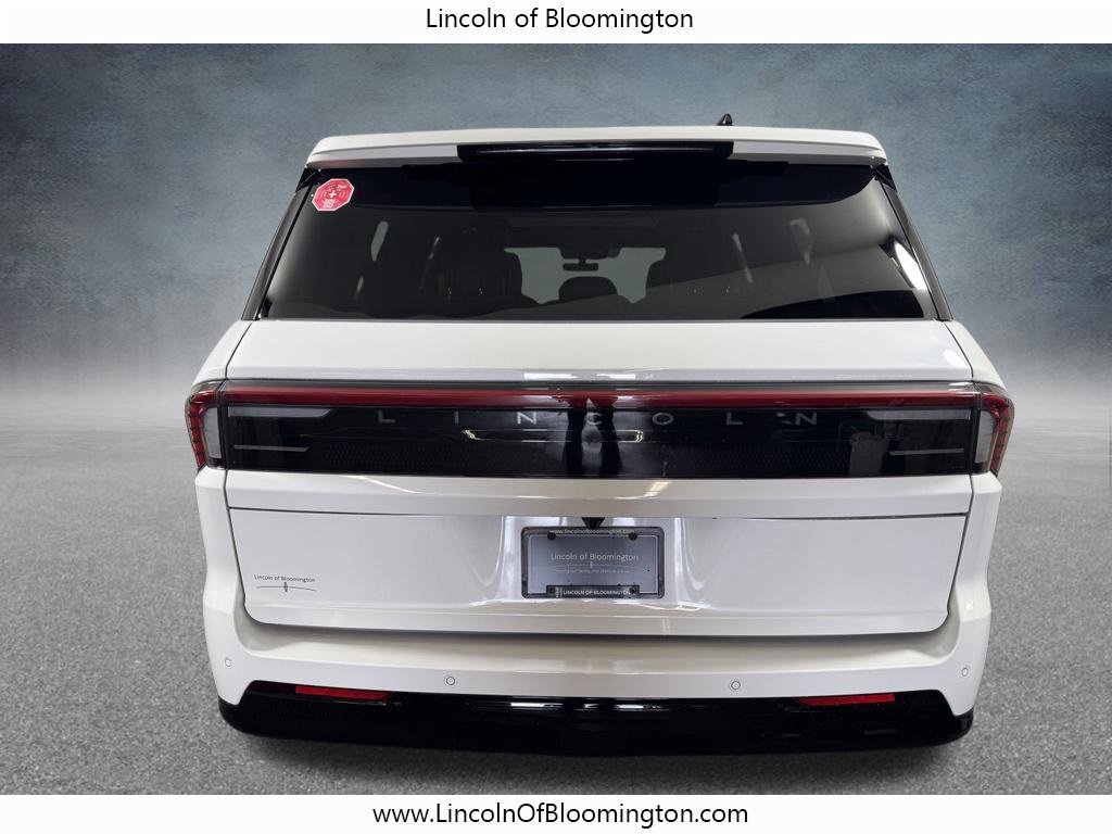 New 2025 Lincoln Navigator L Black Label AWD/4WD image 6