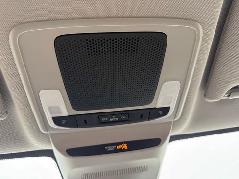 Used 2024 Honda HR-V LX image 20