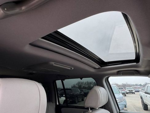 Used 2014 Honda Pilot Touring image 7