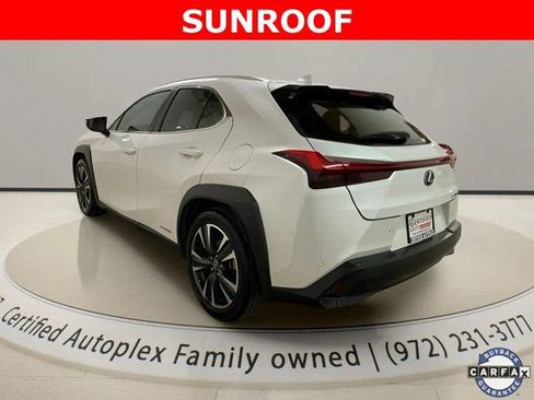 Used 2019 Lexus UX 250h w/ Premium Package image 2