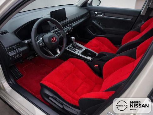 Used 2025 Honda Civic Type R image 5